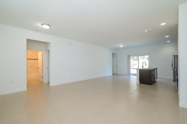 Photo - 1613 Pilchard Ct