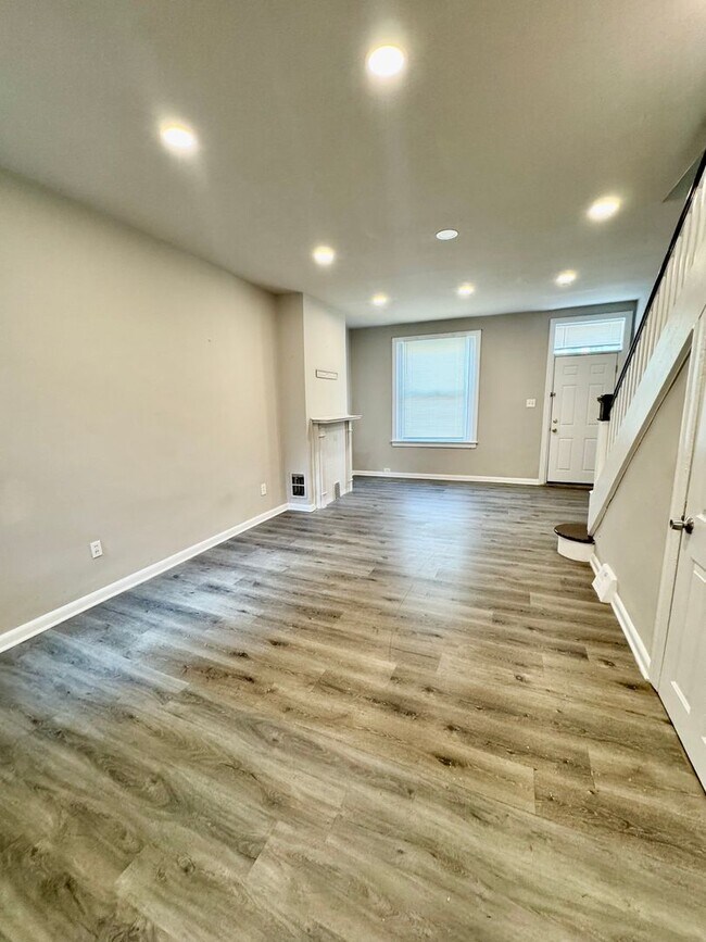 Charming 3-Bedroom Home in the Wyoming Sec... - Charming 3-Bedroom Home in the Wyoming Sec...