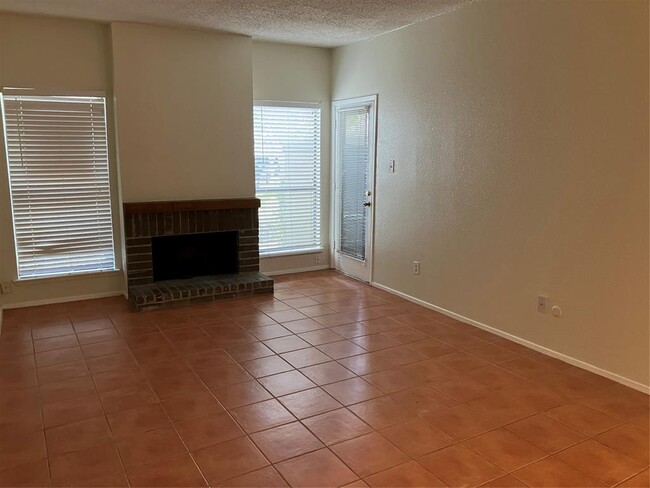 Photo - 10049 Westpark Dr Unidad 185 Rental