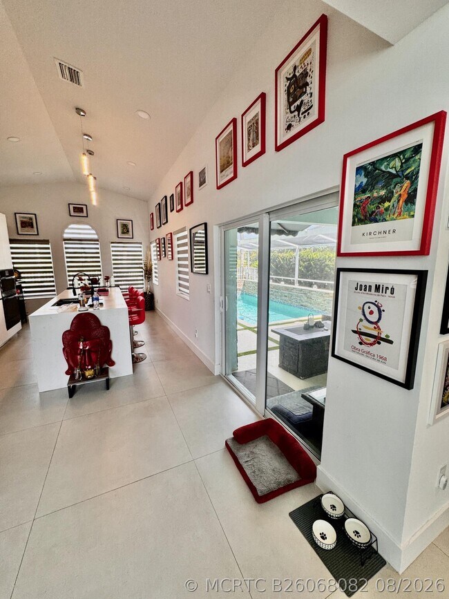 Photo - 1081 Wilshire Cir E