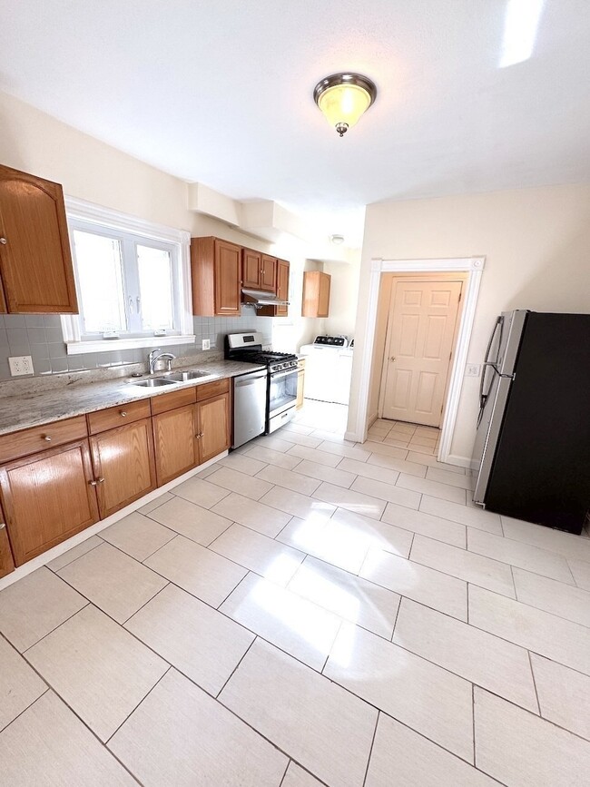 59 Judson St Unit 1