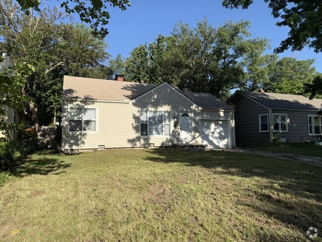 Building Photo - 1823 N Garland St Rental