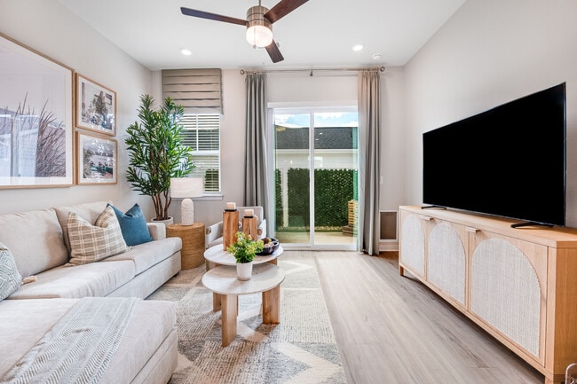 Yardly Mount Dora apartments — community photo