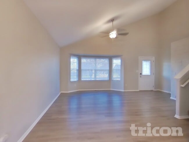 Photo - 4407 W 30th Street Rd