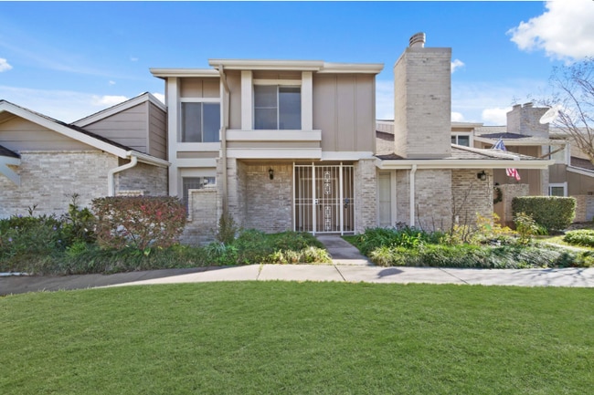 Building Photo - 11650 Village Pl Dr