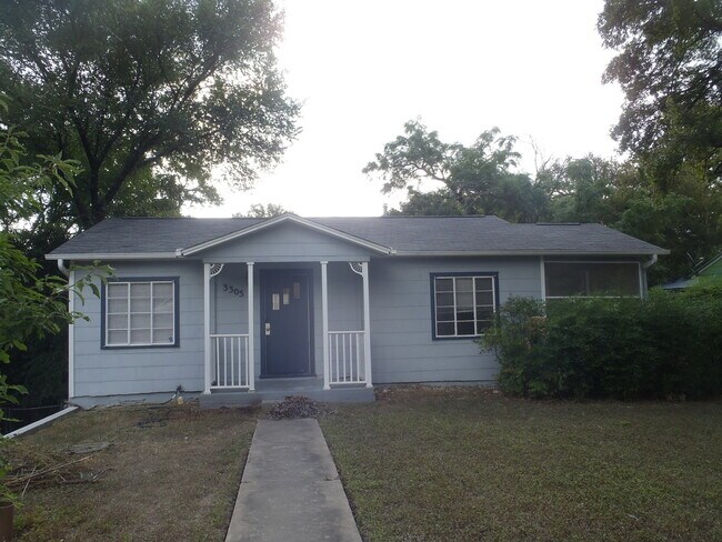 Photo - Rare 2/1 w/ Basement in Cherrywood!