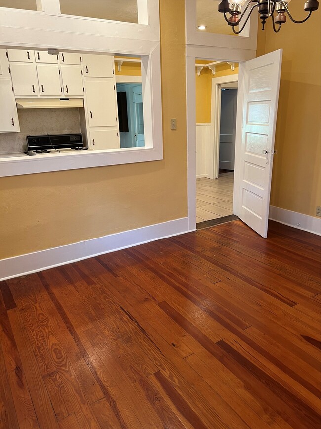 5306 W Cedar Bayou Lynchburg Rd