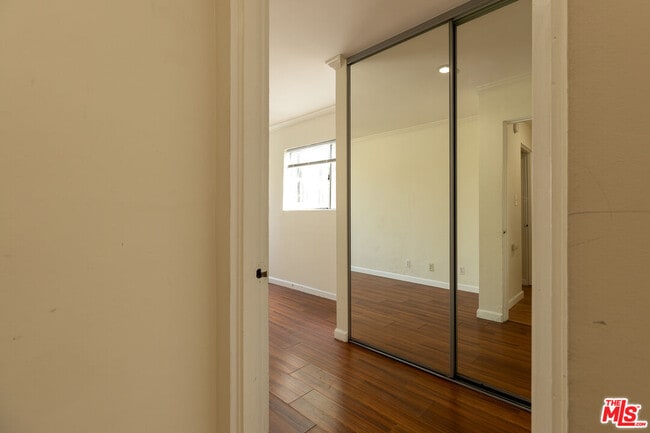 Photo - 1233 Barry Ave Unit 105