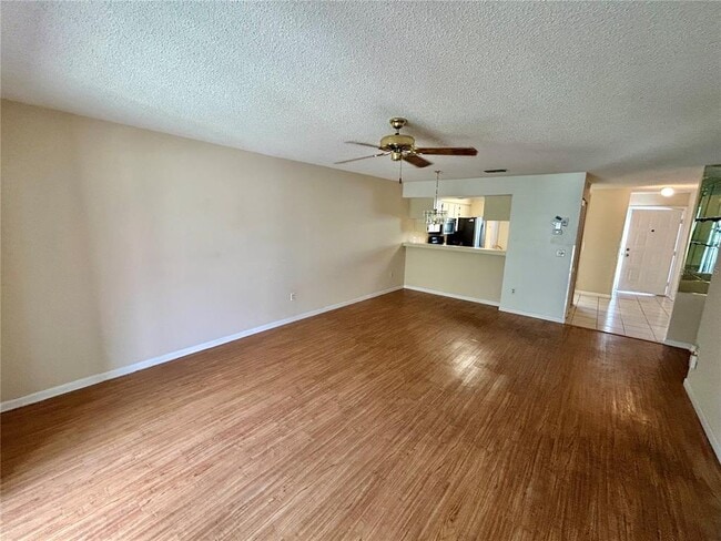 Photo - 4908 Myrtle Oak Dr Unit 13