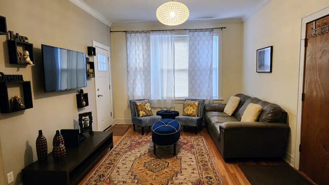 Photo - 2152 W Iowa St Unit 1