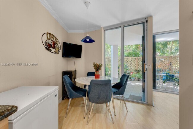 Photo - 2000 Towerside Terrace Unit 308