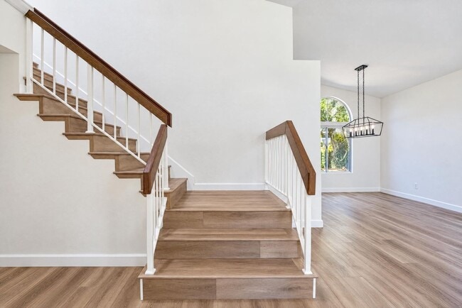 22441 Cardiff Dr