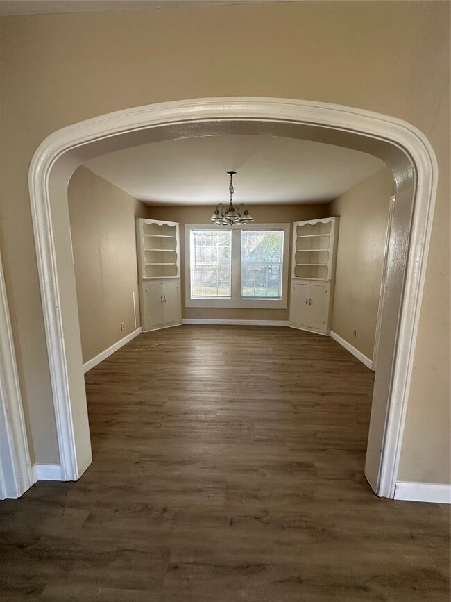 Photo - 6908 Moss Rose St