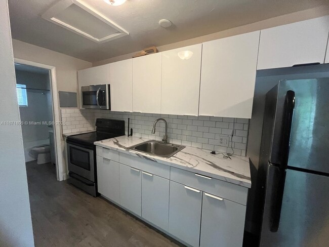 Photo - 6317 SW 18th St Unit 2