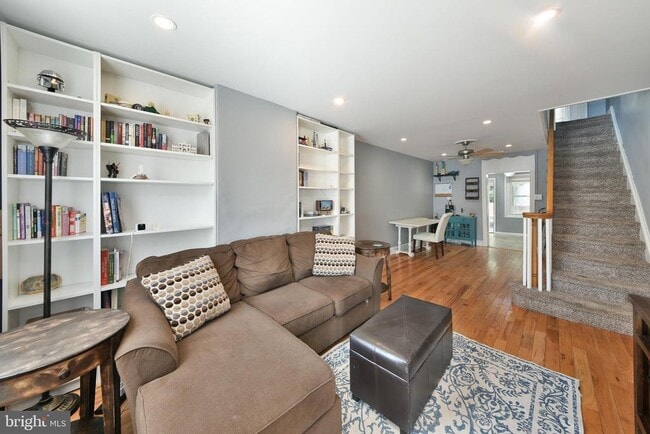 Photo - 3120 Almond St