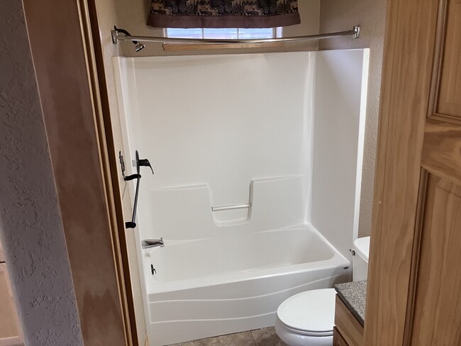 28 Davis Ct Unit 4