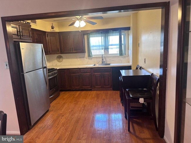 Photo - 3555 Churchill Ln