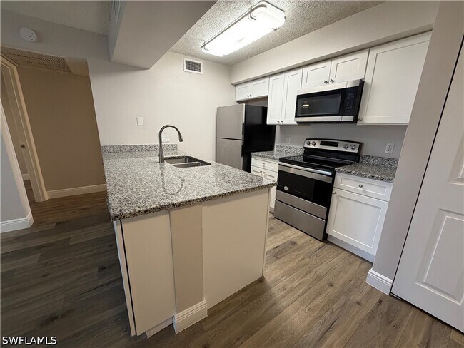 Photo - 5307 Summerlin Rd Unit 706