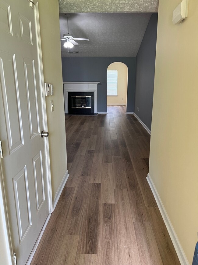 Photo - 3769 Stagecoach Pass