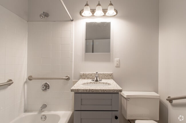 1HAB, 1BA, - 520SF - The Atherton