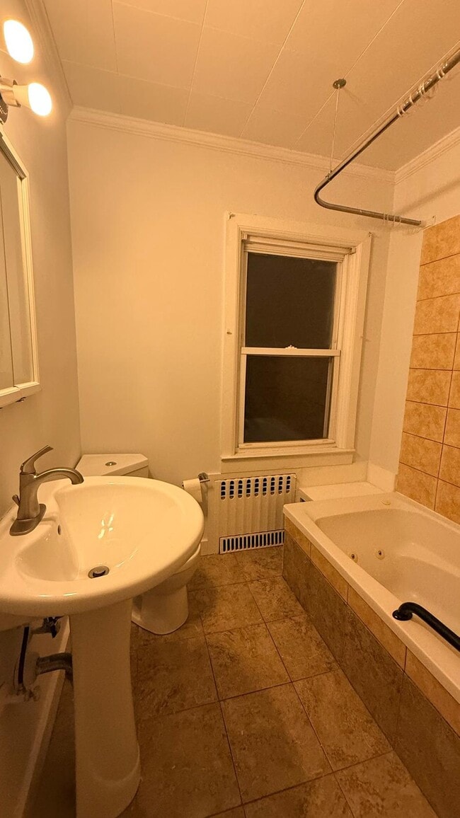 Photo - 11 Saratoga Ave Unidad 1