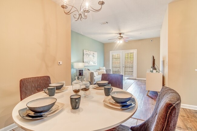 The Vineyard of Olive Branch Apartment Homes