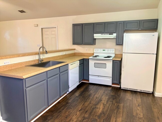 Photo - 1524 Well St