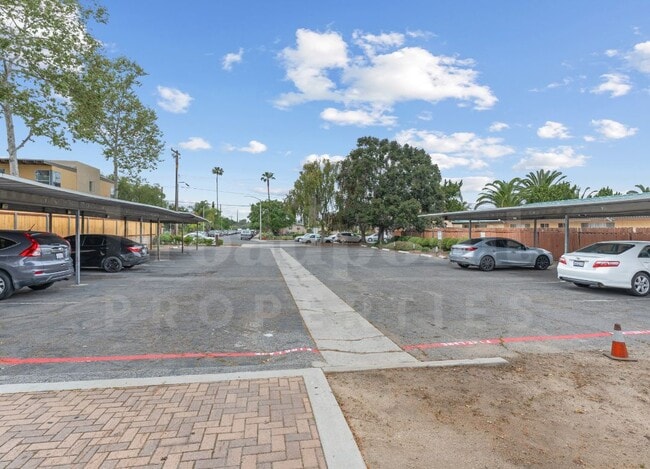 Photo - 339 W 15th Ave Apts