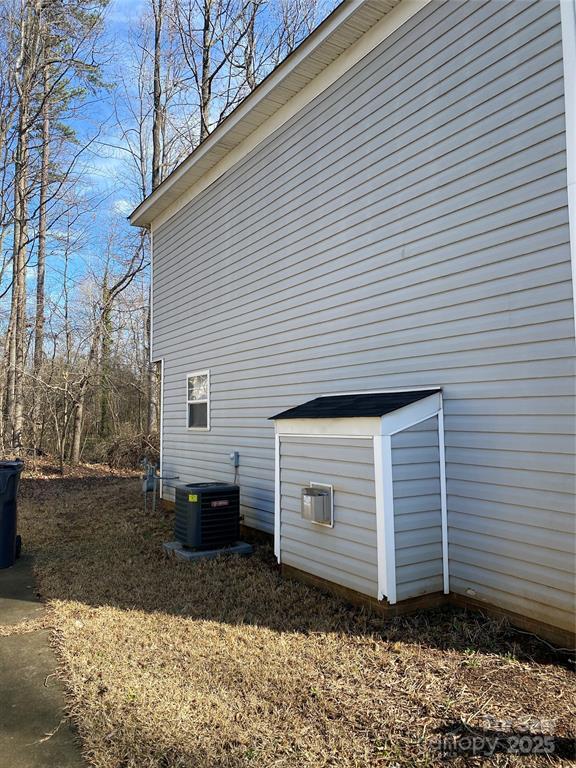 Photo - 3854 Bullard St