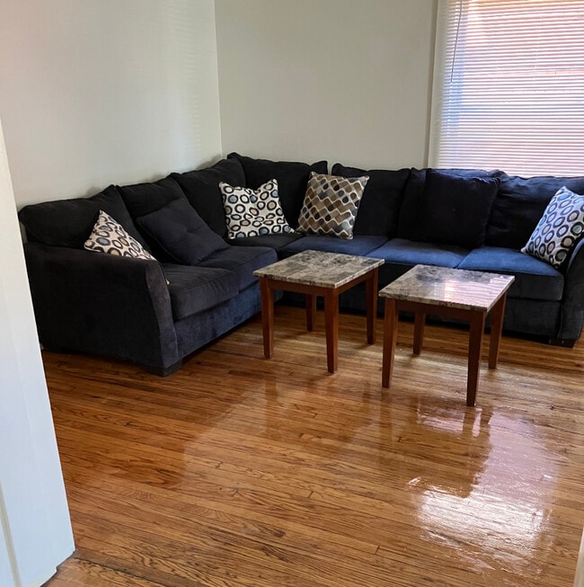 Photo - 123 Catherine St Unit 1