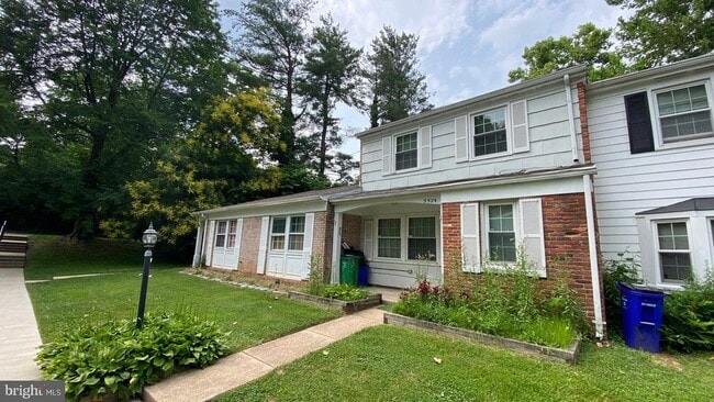 Photo - 5529 Woodenhawk Cir Townhome