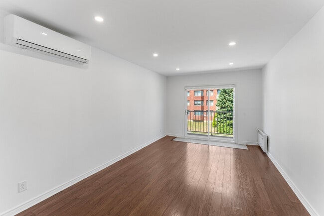 Living Room - 2632 Rue Modugno Unit 2632