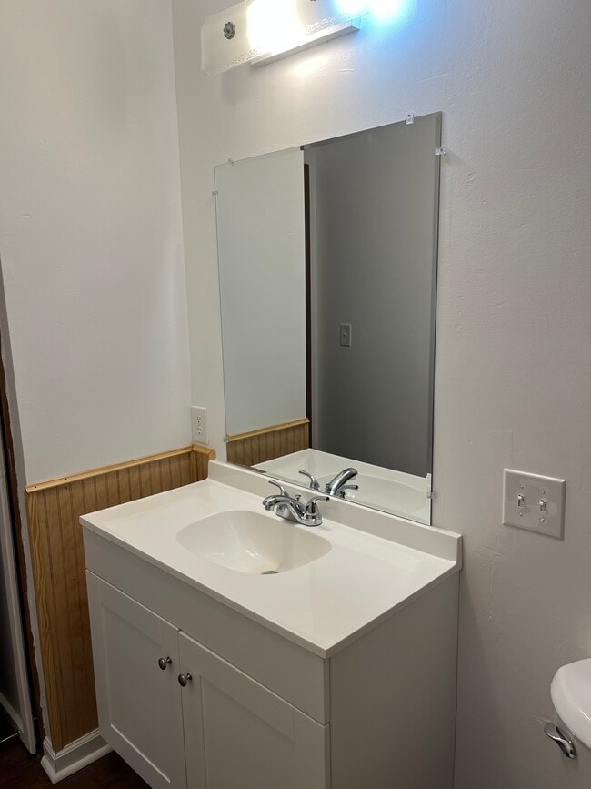 Photo - 10255 Old 63 S