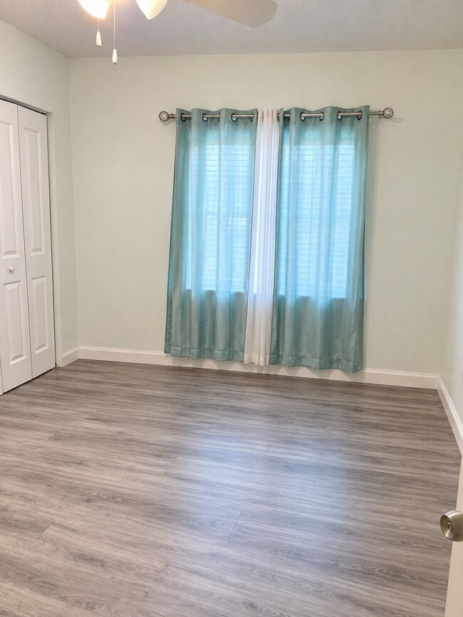 3048 NW 56th St