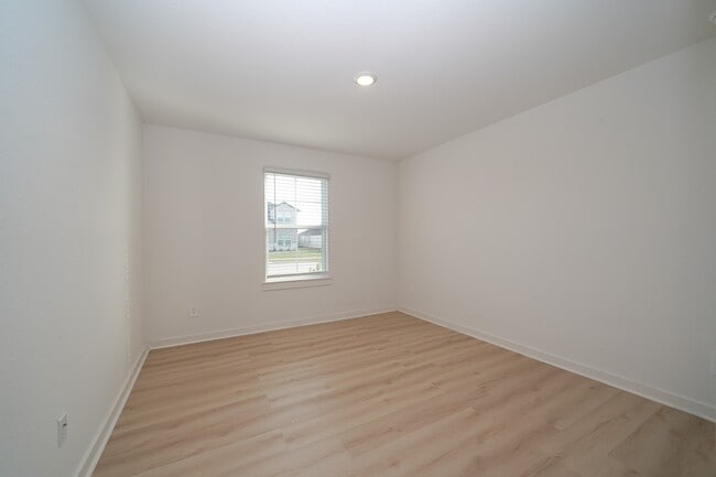 Photo - 4526 Waving Willow Wy