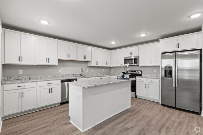 Building Photo - "Get $3,000 Off Rent Today!" Offer Expires... Rental