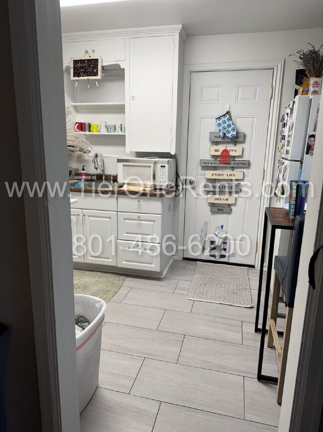 Photo - NO DEPOSIT option available for qualified renters!