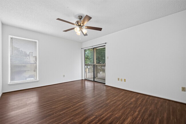 Photo - 9435 Pagewood Ln