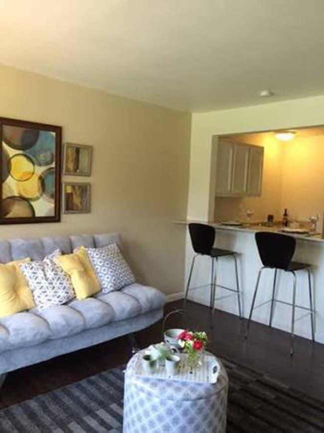 Ambassador Inn Apartments