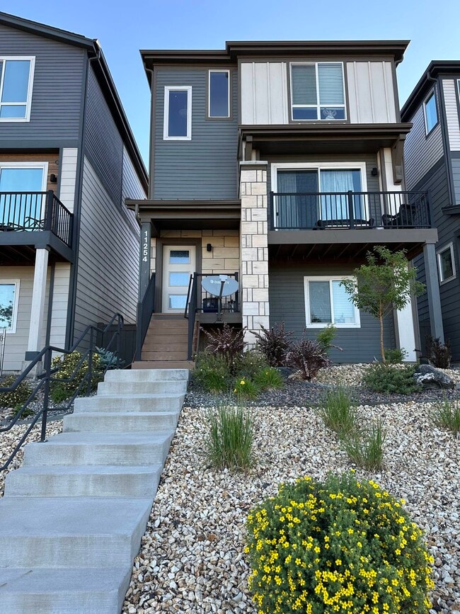 Building Photo - 11254 Modern Meadow Loop