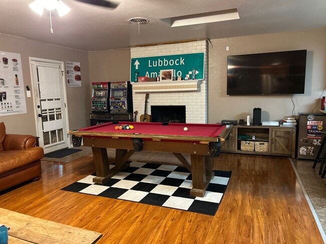 Photo - PRE-LEASING for August - 3 Bedroom Near Tech