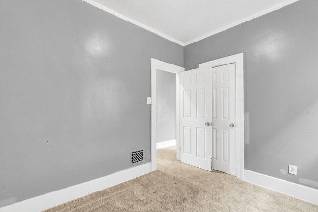 Photo - 5061 Dailey Ave