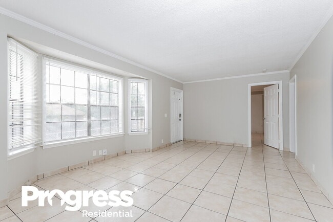 Photo - 1496 W 31st St