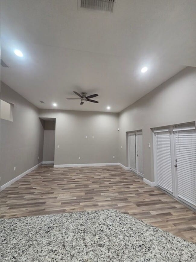 Photo - 4/3.5 Home in Meadow Woods area for Rent!