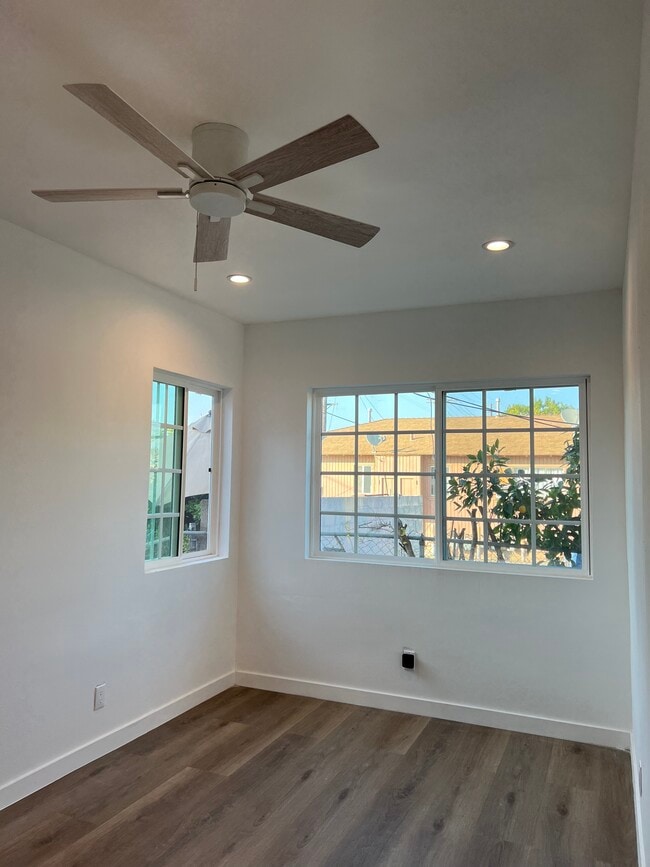 Photo - 327 W D St Unit 327.75