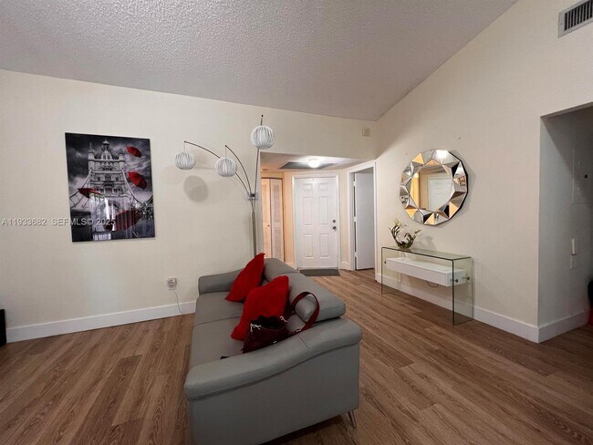 Photo - 1301 S Franklin Ave Unidad 1301A