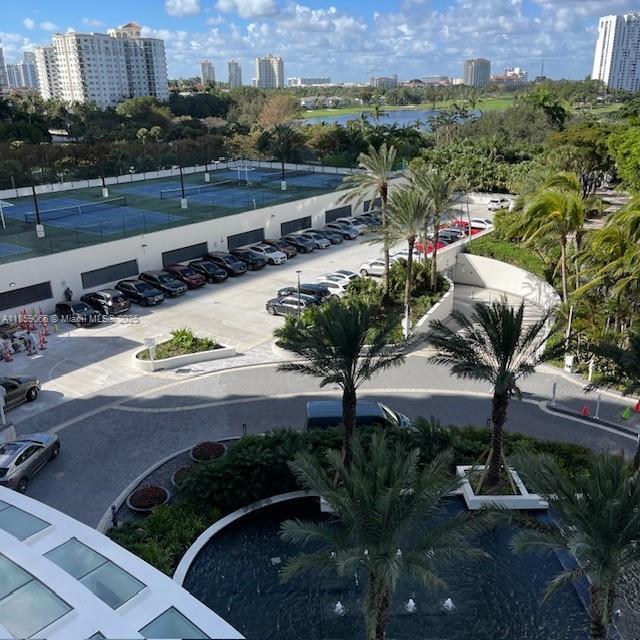 Photo - 20201 E Country Club Dr Unidad 704