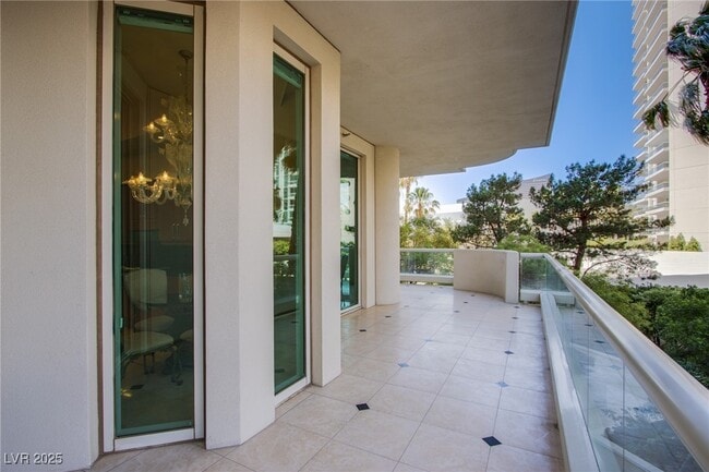 Photo - 2857 Paradise Rd Unit 206