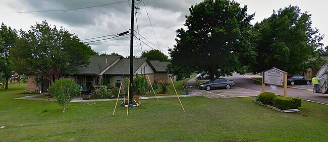 Building Photo - 380 Blanco Ave