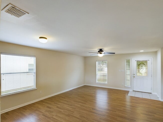 Photo - 15123 Meredith Ln